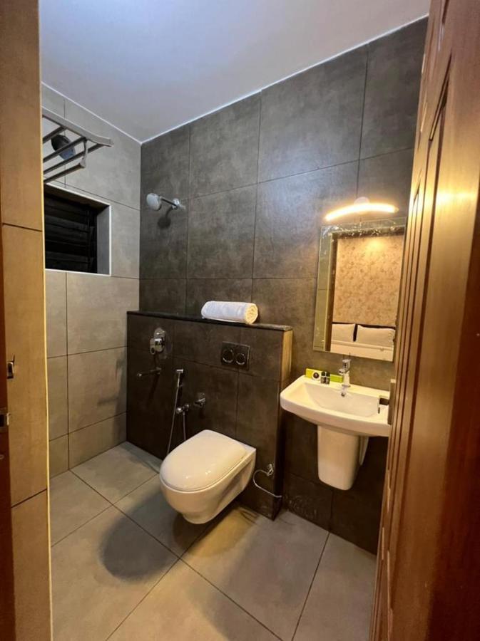 Hotel Nujoom Rooms & Apartments Kochi Zewnętrze zdjęcie