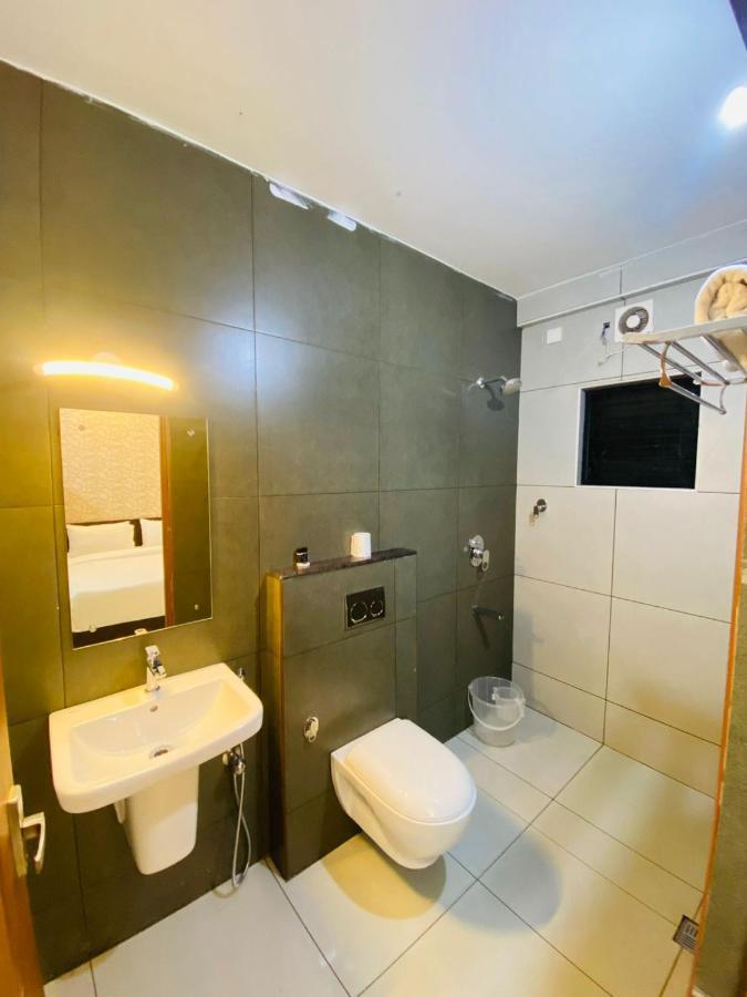 Hotel Nujoom Rooms & Apartments Kochi Zewnętrze zdjęcie