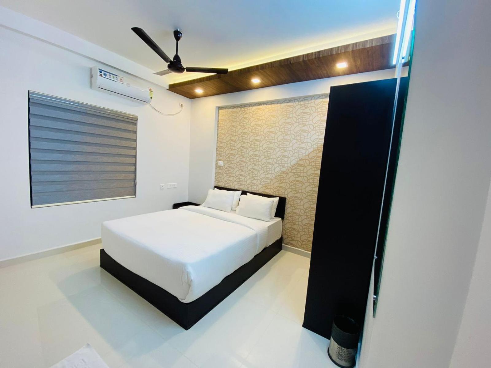 Hotel Nujoom Rooms & Apartments Kochi Zewnętrze zdjęcie